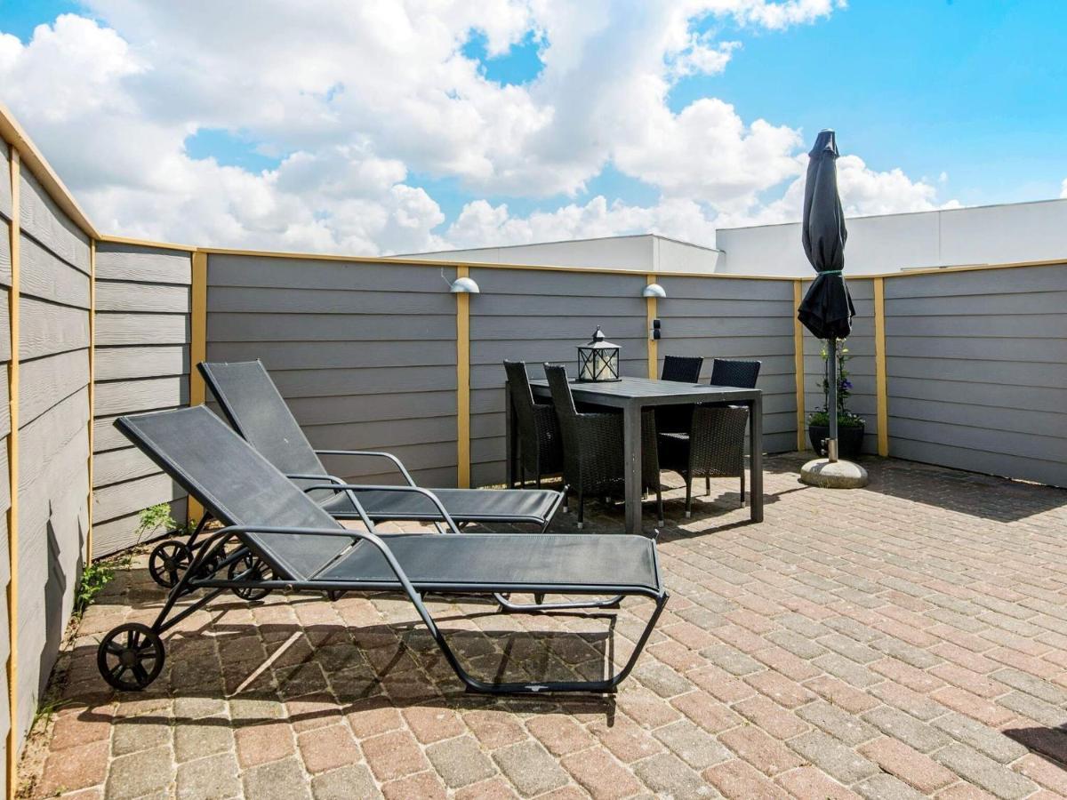 4 Person Holiday Home In R M Lakolk Exteriör bild